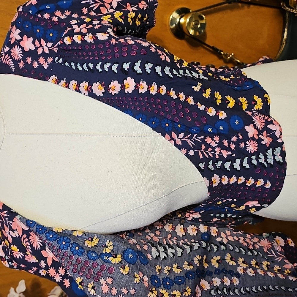 Anthropologie Meadow Rue Wrap Top - Picture 6 of 11